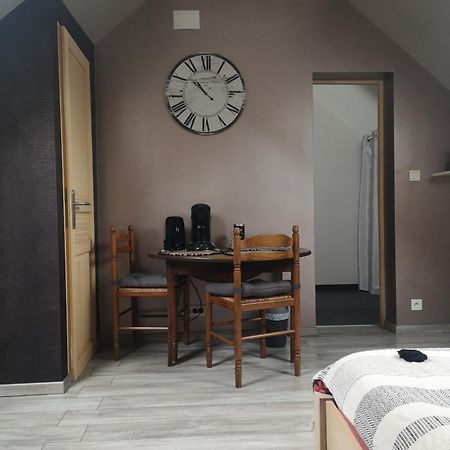 Agreable Chambre Privee Avec Entree Independante Langeais Exterior foto